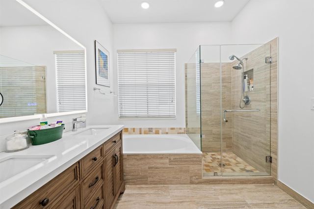 828 Vanda Terrace, Weston, FL 33327