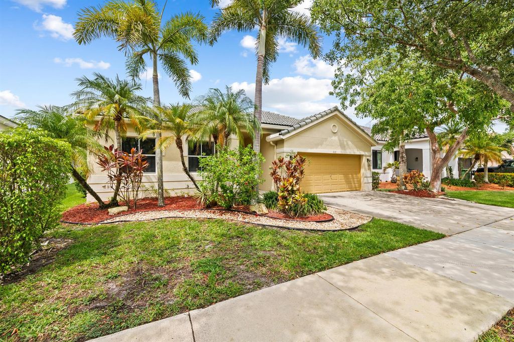 828 Vanda Terrace, Weston, FL 33327