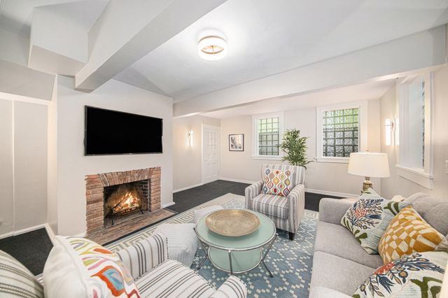 809 Berkshire Road, Ann Arbor, MI 48104