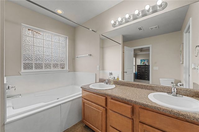 2303 SW Huntwick Avenue, Bentonville, AR 72713