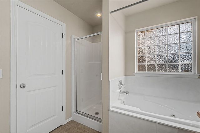 2303 SW Huntwick Avenue, Bentonville, AR 72713