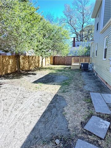 17 Davis ST, Portsmouth, VA 23702