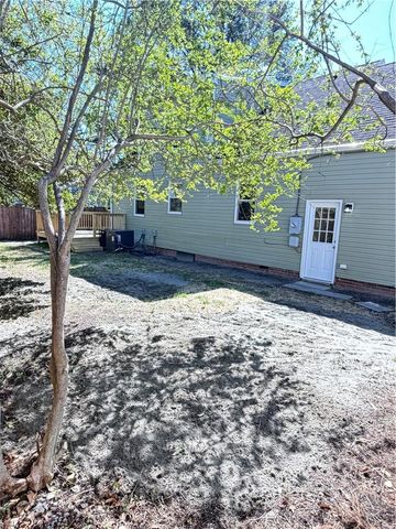 17 Davis ST, Portsmouth, VA 23702