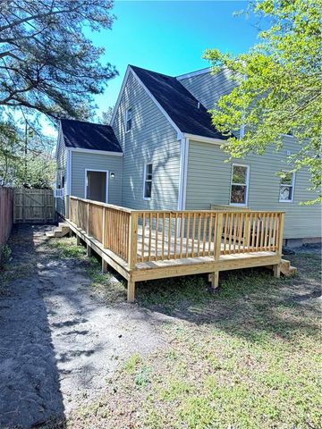 17 Davis ST, Portsmouth, VA 23702