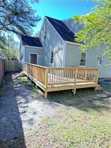 17 Davis ST, Portsmouth, VA 23702