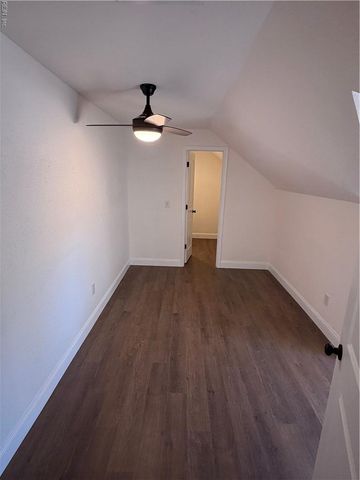 17 Davis ST, Portsmouth, VA 23702