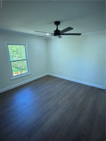 17 Davis ST, Portsmouth, VA 23702