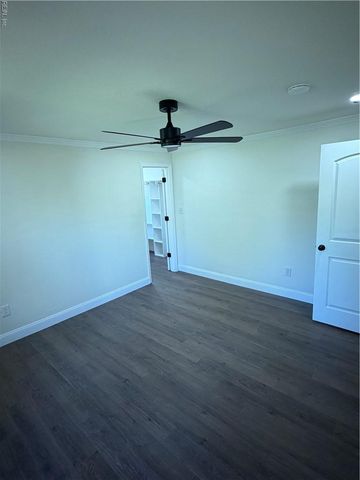 17 Davis ST, Portsmouth, VA 23702