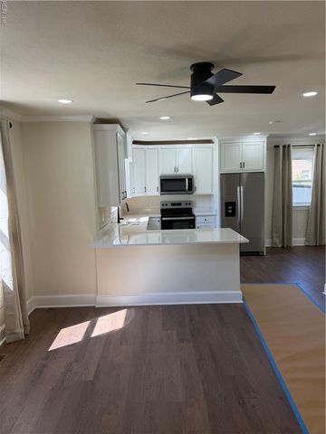 17 Davis ST, Portsmouth, VA 23702