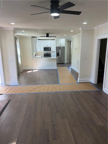 17 Davis ST, Portsmouth, VA 23702