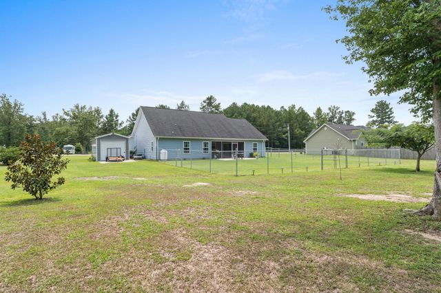 4457 Woodyard Bay Rd., Loris, SC 29569