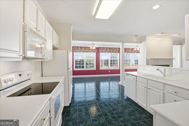 301 Singing Brook Lane, Mcdonough, GA 30253