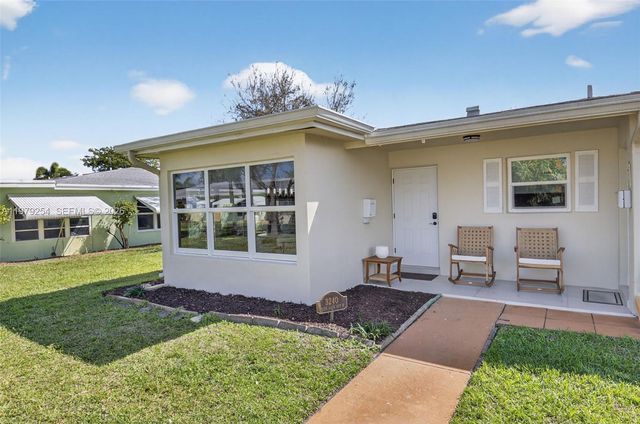3240 Park Lane D, Boynton Beach, FL 33435