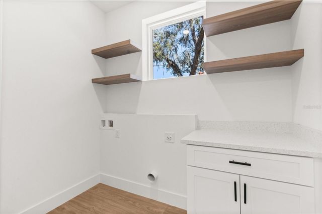 1315 E HARDING STREET, Orlando, FL 32806