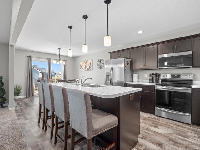 13155 Fringe Tree Trail, Fort Wayne, IN 46814