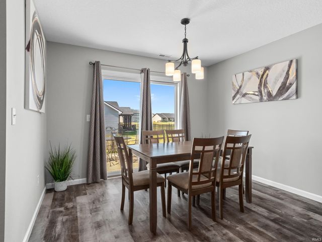 13155 Fringe Tree Trail, Fort Wayne, IN 46814