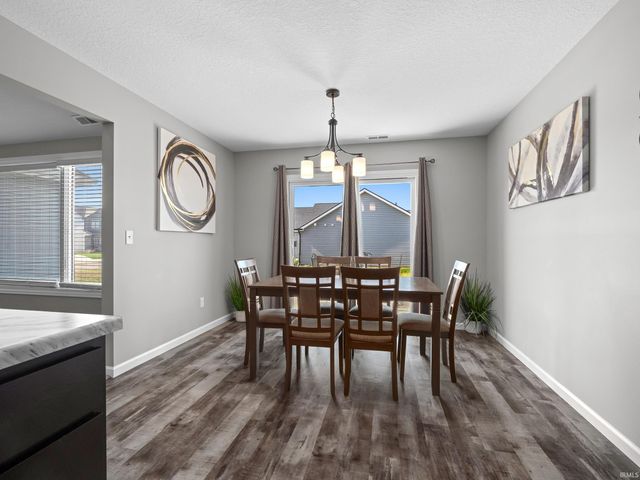 13155 Fringe Tree Trail, Fort Wayne, IN 46814