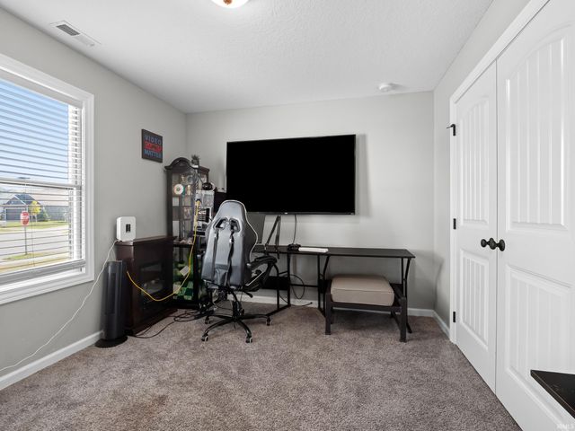 13155 Fringe Tree Trail, Fort Wayne, IN 46814