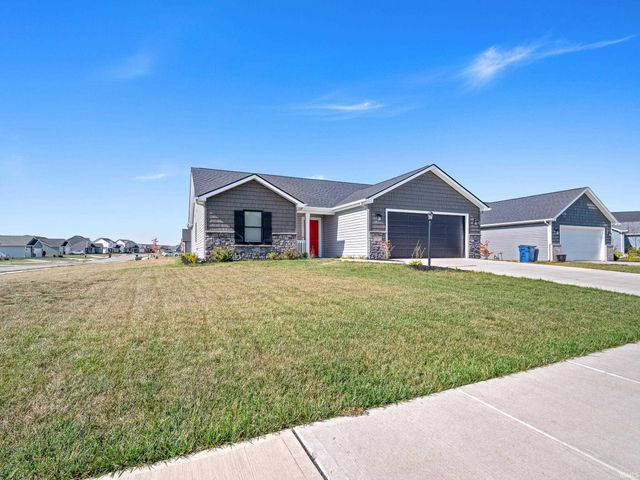 13155 Fringe Tree Trail, Fort Wayne, IN 46814