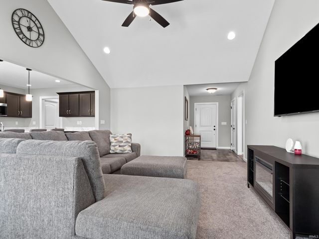 13155 Fringe Tree Trail, Fort Wayne, IN 46814