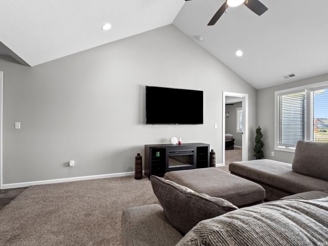 13155 Fringe Tree Trail, Fort Wayne, IN 46814