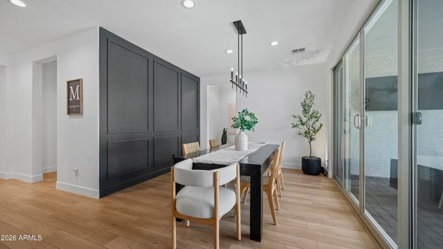 7512 W ODEUM Lane, Phoenix, AZ 85043