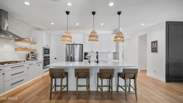 7512 W ODEUM Lane, Phoenix, AZ 85043