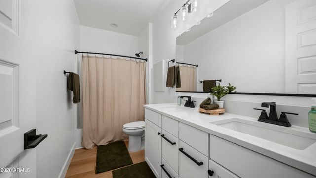 7512 W ODEUM Lane, Phoenix, AZ 85043