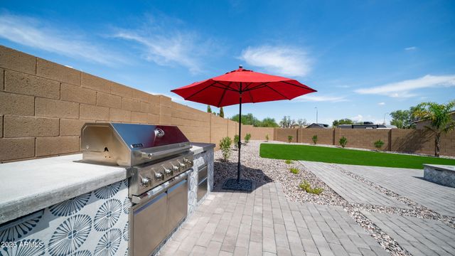 7512 W ODEUM Lane, Phoenix, AZ 85043