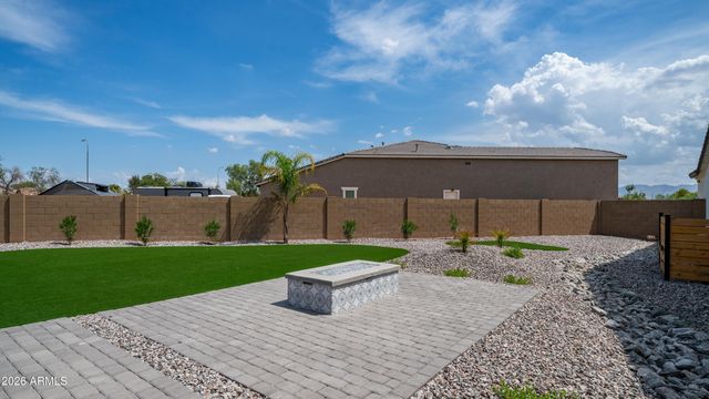 7512 W ODEUM Lane, Phoenix, AZ 85043