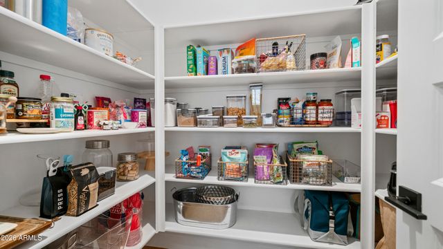 7512 W ODEUM Lane, Phoenix, AZ 85043