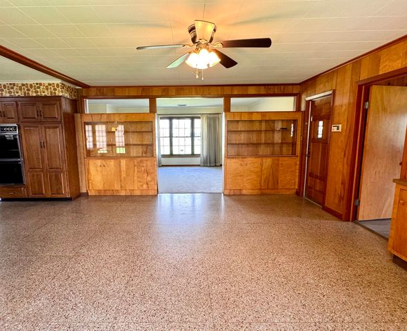 213 Lake Palourde Road, Amelia, LA 70340
