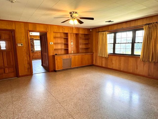 213 Lake Palourde Road, Amelia, LA 70340