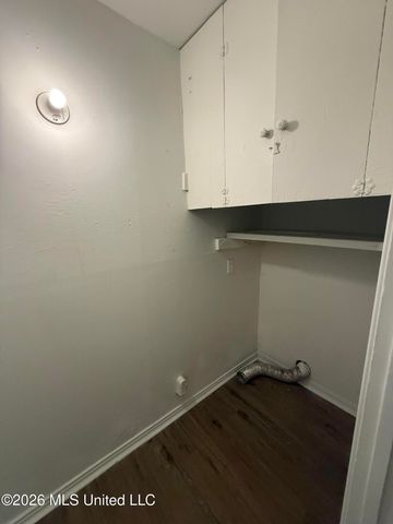 3434 Midlawn Street, Jackson, MS 39213