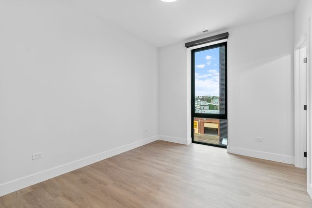 3140 N Clybourn Avenue 204, Chicago, IL 60657