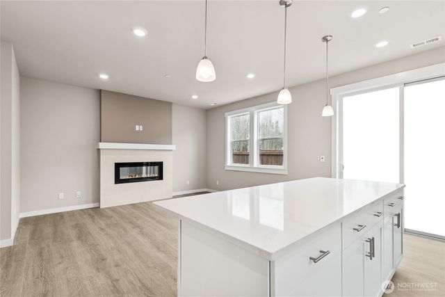 13488 NE 104th Way #6, Kirkland, WA 98033