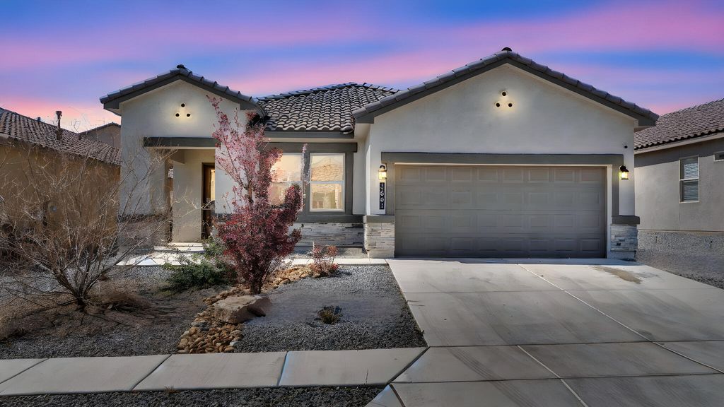 1861 Tesoro Loop NW, Los Lunas, NM 87031