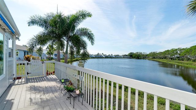 836 WATERSIDE LANE, Bradenton, FL 34209