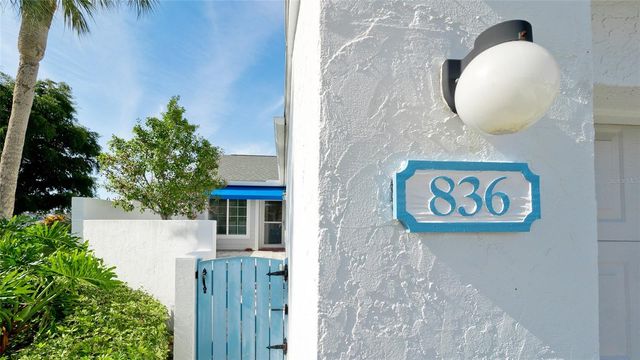 836 WATERSIDE LANE, Bradenton, FL 34209