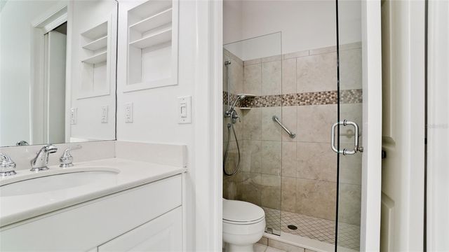 836 WATERSIDE LANE, Bradenton, FL 34209