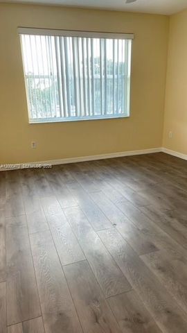 9645 NW 1st Ct 1-303, Pembroke Pines, FL 33024