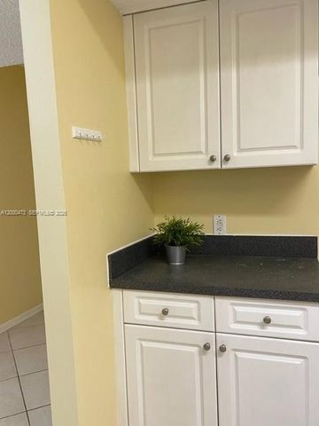 9645 NW 1st Ct 1-303, Pembroke Pines, FL 33024