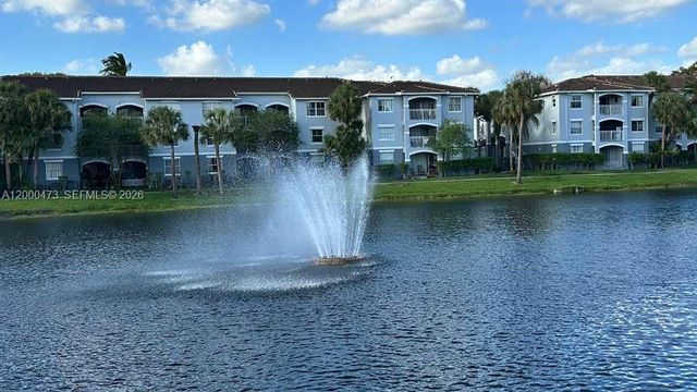 9645 NW 1st Ct 1-303, Pembroke Pines, FL 33024