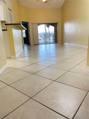 9645 NW 1st Ct 1-303, Pembroke Pines, FL 33024