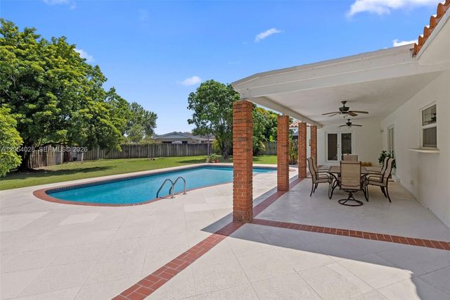 9765 SW 143rd St, Miami, FL 33176