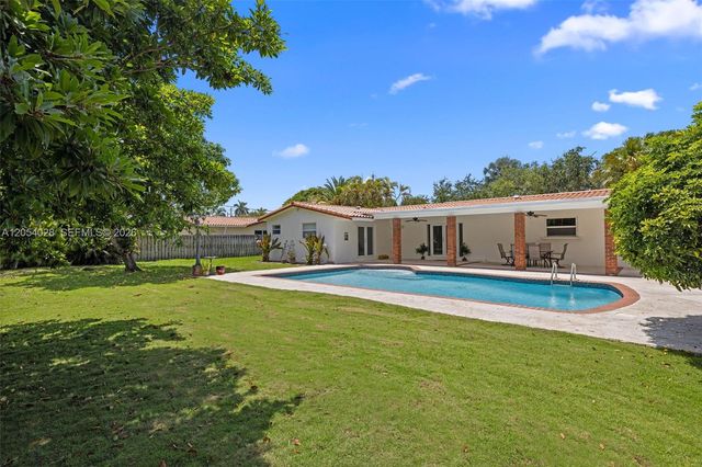 9765 SW 143rd St, Miami, FL 33176