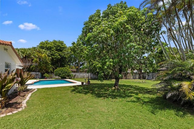 9765 SW 143rd St, Miami, FL 33176