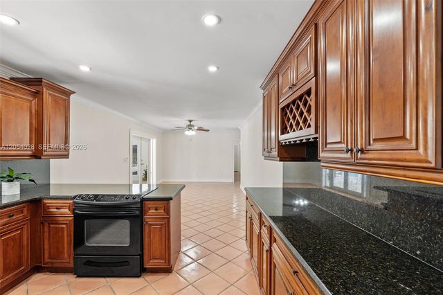 9765 SW 143rd St, Miami, FL 33176