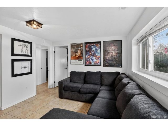 698 S Moline St, Aurora, CO 80012