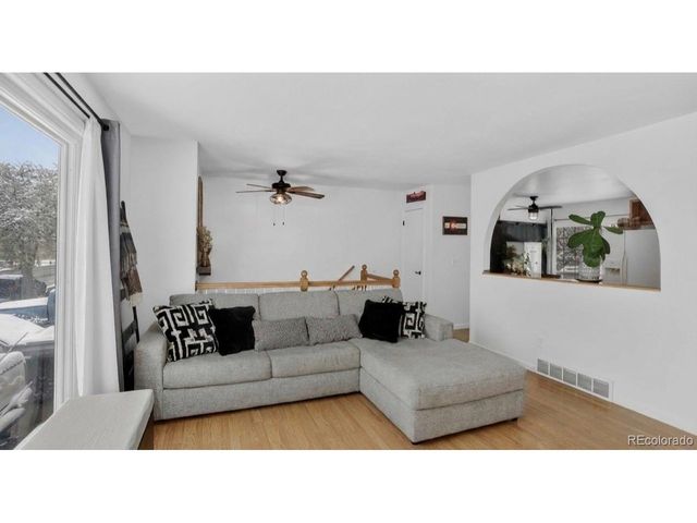 698 S Moline St, Aurora, CO 80012